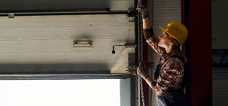Addressing Common Garage Door Stoppage Issues in League City, TX